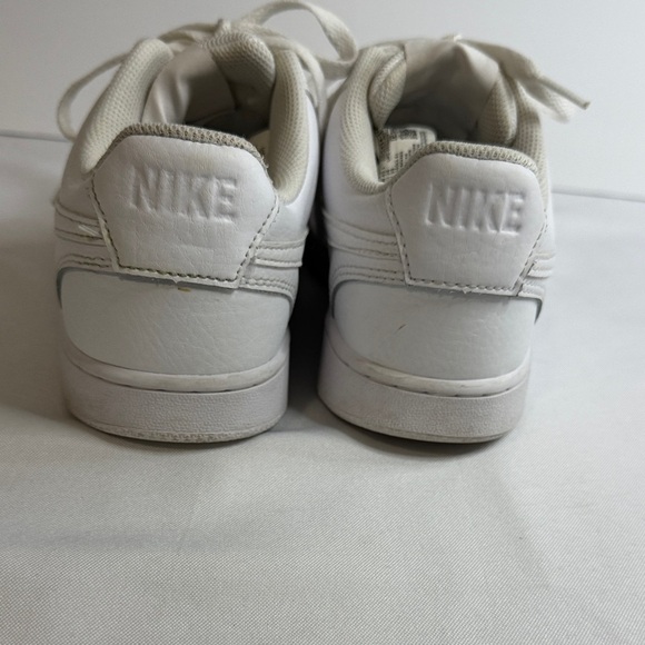 Nike White Women's Sneakers - Picture 5 of 7